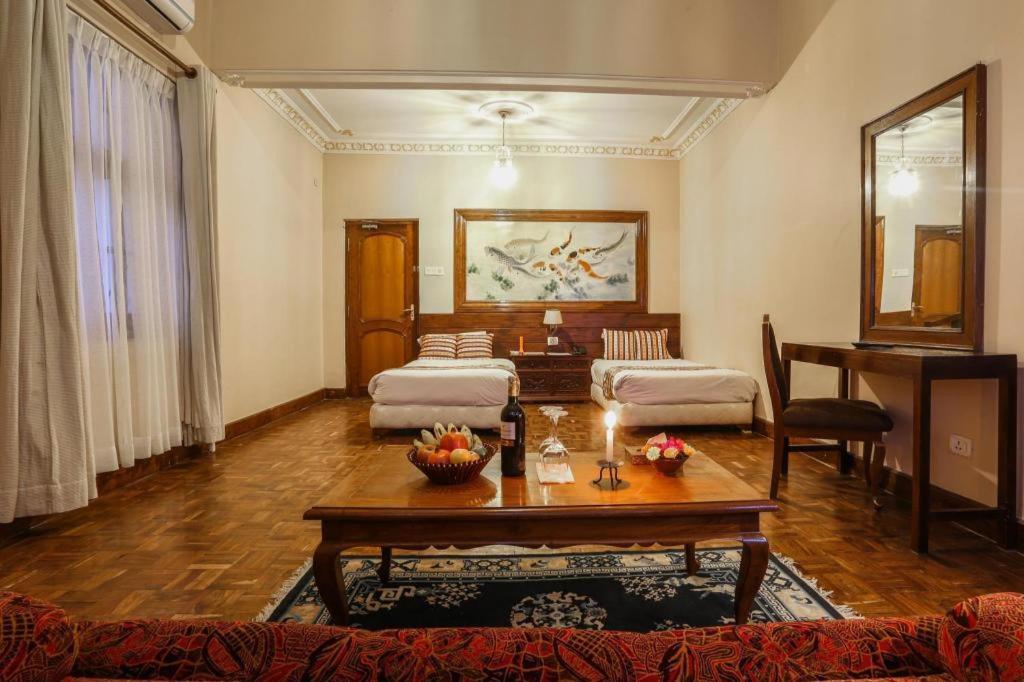 Grand Norling Hotel'S Resort Катманду Екстериор снимка